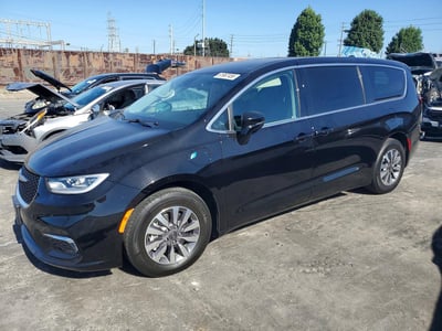 2C4RC1S74RR****** 2024 Chrysler Pacifica