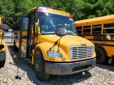 4UZABRDU38C****** 2008 Freightliner B2