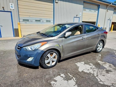 5NPDH4AE4DH****** 2013 Hyundai Elantra