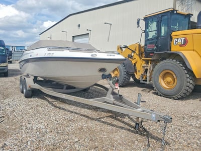 JTC4661***** 2002 Crown 20br
