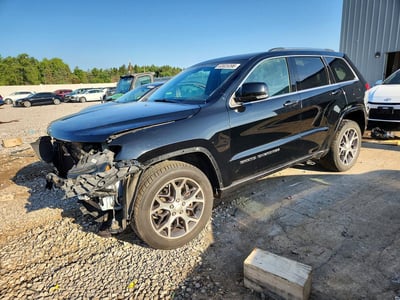 1C4RJFBG2JC****** 2018 Jeep Grand Cherokee