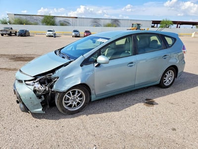 JTDZN3EU4FJ****** 2015 Toyota Prius V