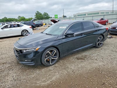 1HGCV1F33JA****** 2018 Honda Accord