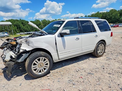 5LMJJ2J58DE****** 2013 Lincoln Navigator