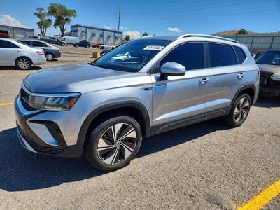 3VVUX7B20RM****** 2024 Volkswagen Taos