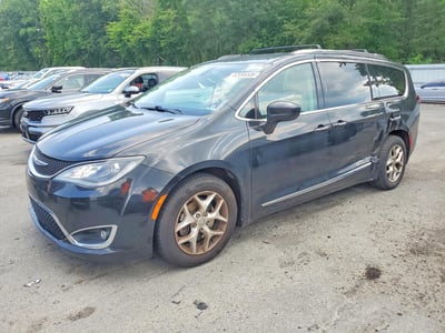 2C4RC1EG7JR****** 2018 Chrysler Pacifica