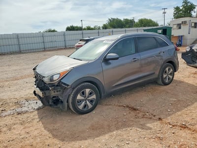 KNDCB3LC0J5****** 2018 Kia Niro