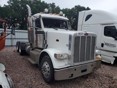 1XPXD49X0FD****** 2015 Peterbilt 389