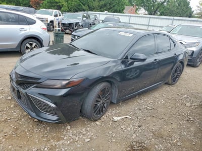 4T1K61BK2MU****** 2021 Toyota Camry