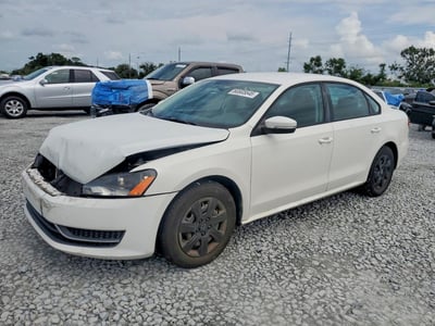1VWAS7A31FC****** 2015 Volkswagen Passat