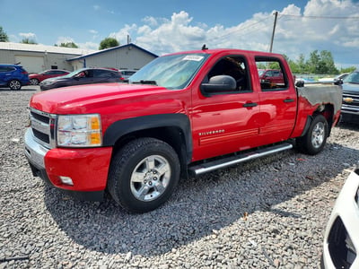 1GCPKSE32BF****** 2011 Chevrolet Silverado