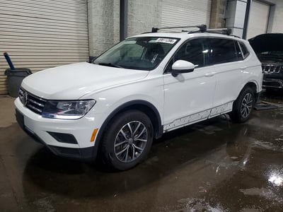 3VV2B7AXXKM****** 2019 Volkswagen Tiguan