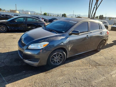2T1KU4EE8AC****** 2010 Toyota Matrix