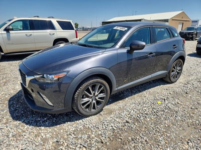 JM1DKFC78H0****** 2017 Mazda CX-3