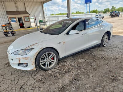 5YJSA1E27GF****** 2016 Tesla Model S
