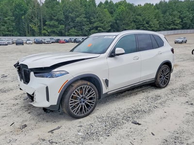 5UX13EU03R9****** 2024 BMW X5