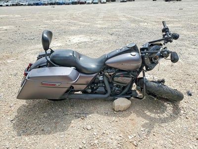 1HD1KVC28HB****** 2017 Harley-Davidson FLHRXS