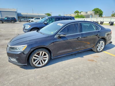 1VWBA7A36JC****** 2018 Volkswagen Passat