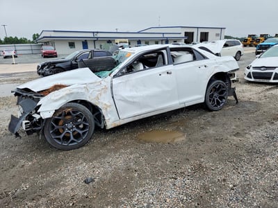2C3CCAAG6KH****** 2019 Chrysler 300