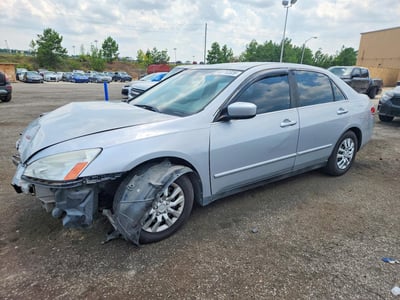 1HGCM56303A****** 2003 Honda Accord