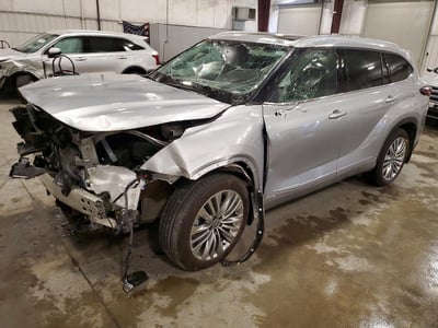 5TDEBRCH2SS****** 2025 Toyota Highlander Hybrid