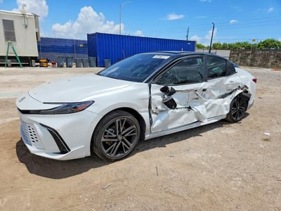 2025 Toyota Camry Hybrid