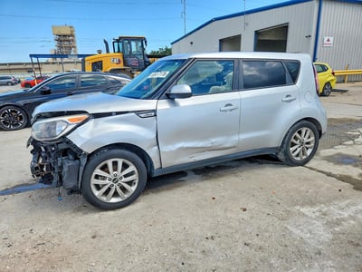KNDJP3A55J7****** 2018 Kia Soul