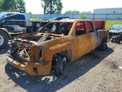 1GCVKREC4JZ****** 2018 Chevrolet Silverado