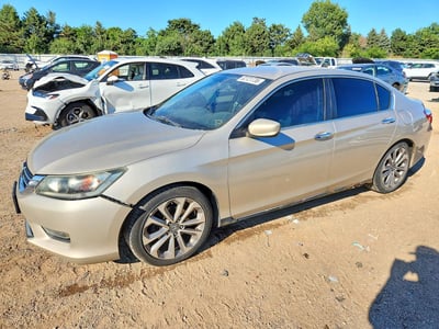 1HGCR2F50DA****** 2013 Honda Accord