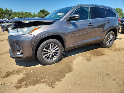 5TDJGRFHXKS****** 2019 Toyota Highlander