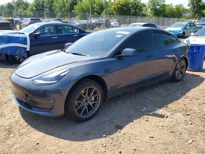 5YJ3E1EB2NF****** 2022 Tesla Model 3