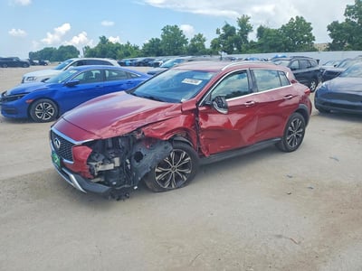 SJKCH5CRXJA****** 2018 Infiniti QX30