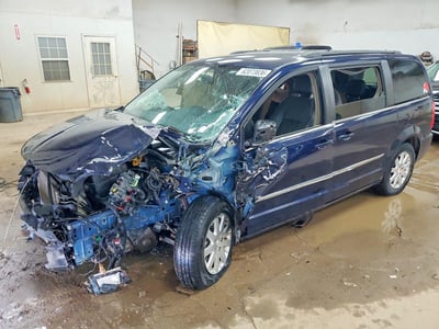 2C4RC1BG4ER****** 2014 Chrysler Town & Country