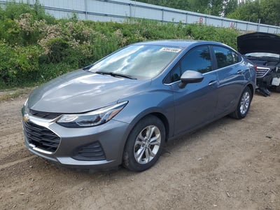 1G1BE5SM9K7****** 2019 Chevrolet Cruze