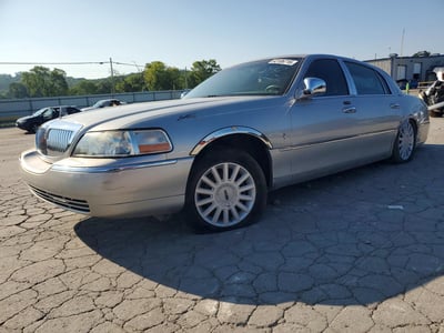 1LNHM81W35Y****** 2005 Lincoln Town Car