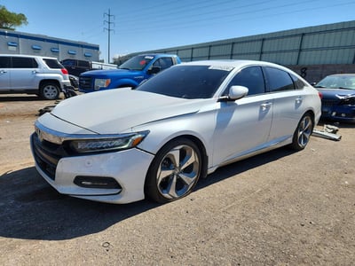 1HGCV1F92JA****** 2018 Honda Accord