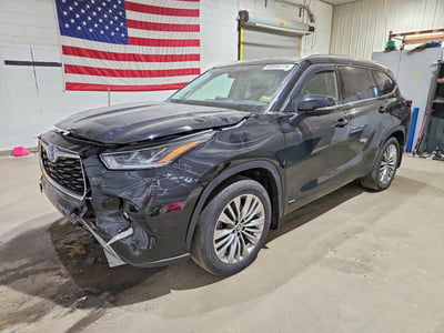 5TDEBRCH7RS****** 2024 Toyota Highlander Hybrid