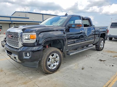 1GT12UEY1JF****** 2018 GMC Sierra