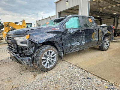3GCUKEE85SG****** 2025 Chevrolet Silverado