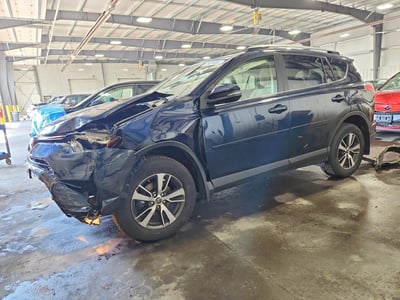JTMRFREV6JJ****** 2018 Toyota RAV4