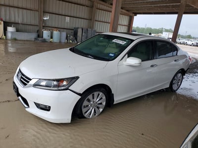 1HGCR2F80EA****** 2014 Honda Accord