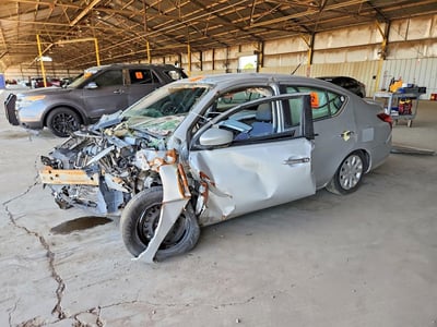 3N1CN7AP2KL****** 2019 Nissan Versa