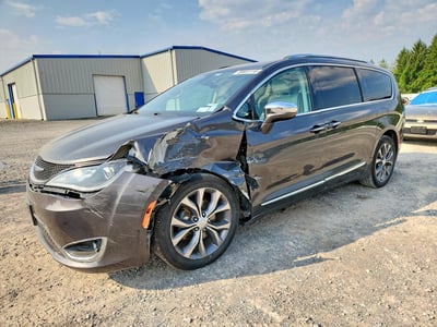 2C4RC1GG5JR****** 2018 Chrysler Pacifica