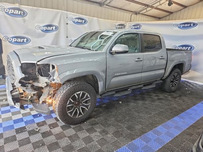 5TFAZ5CN8MX****** 2021 Toyota Tacoma