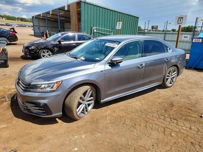 1VWDT7A36HC****** 2017 Volkswagen Passat