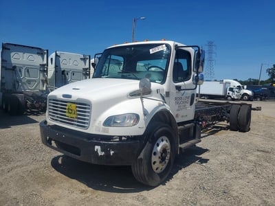 3ALACWFC6JD****** 2018 Freightliner M2