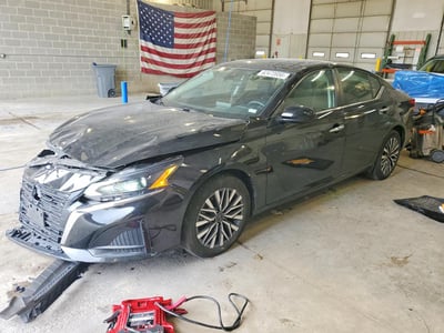 1N4BL4DV6PN****** 2023 Nissan Altima