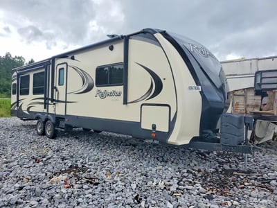 573TR382XJ3****** 2018 Grand Design Recreational Zinger Fk