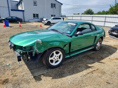 2000 Ford Mustang