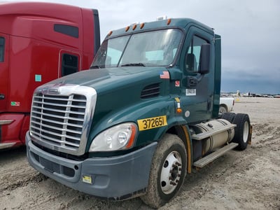 3AKBGADV3JS****** 2018 Freightliner Cascadia 113